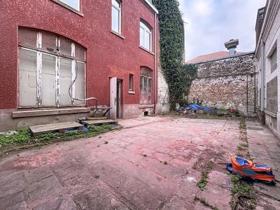 Local commercial - 150 m² - 3 pièces