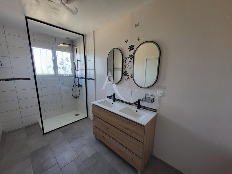 Maison - 135 m² - 6 pièces