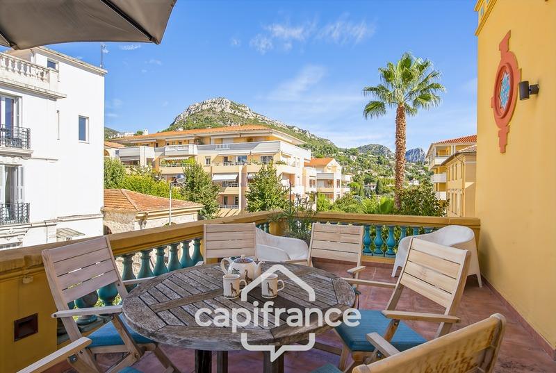 Maison - 323 m² - 10 pièces