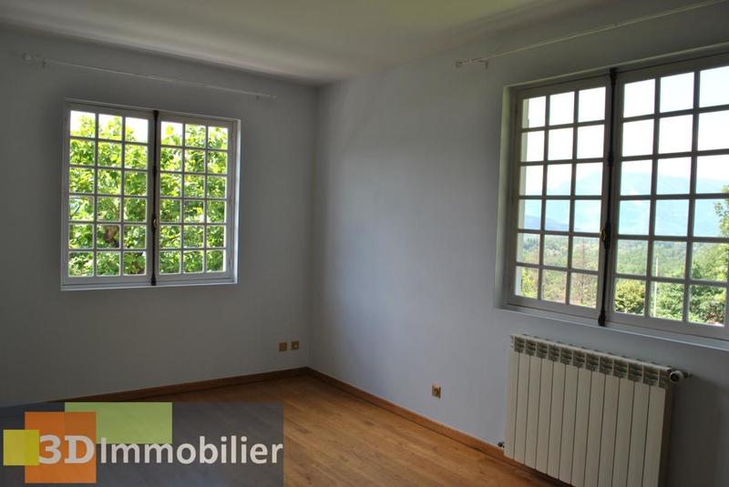 Maison - 370 m² - 16 pièces