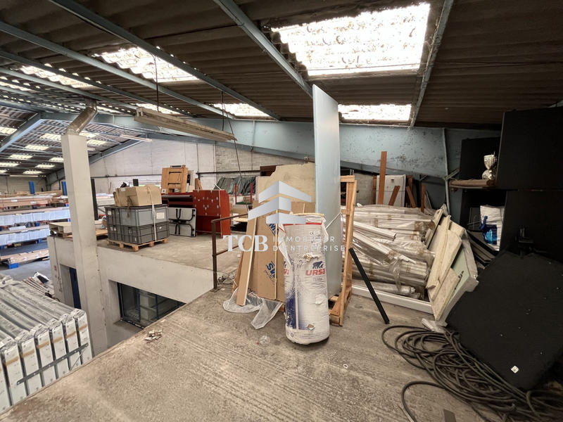 Local d'activités - 2 088 m²