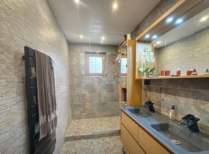 Maison - 115 m² - 5 pièces