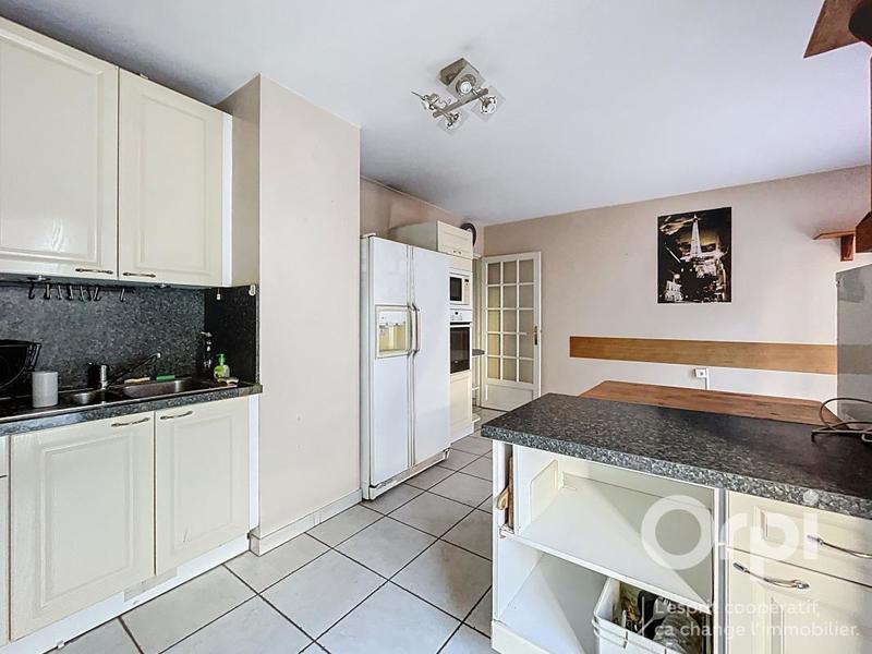 Appartement - 140 m² - 5 pièces