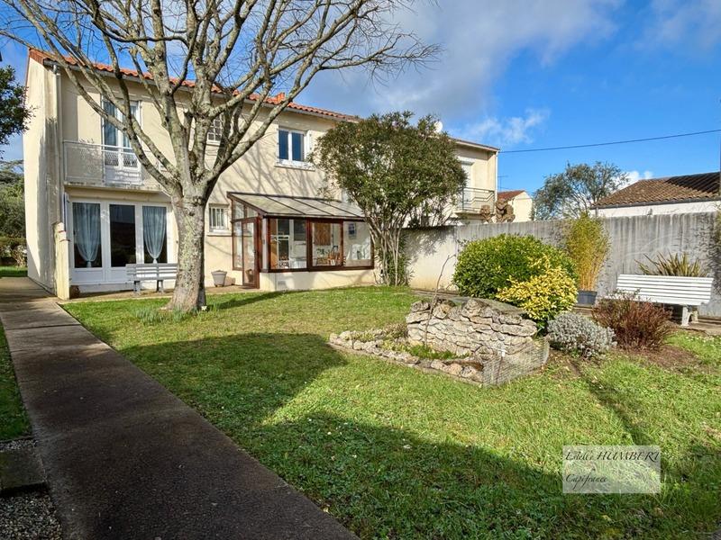 Maison - 94 m² - 5 pièces