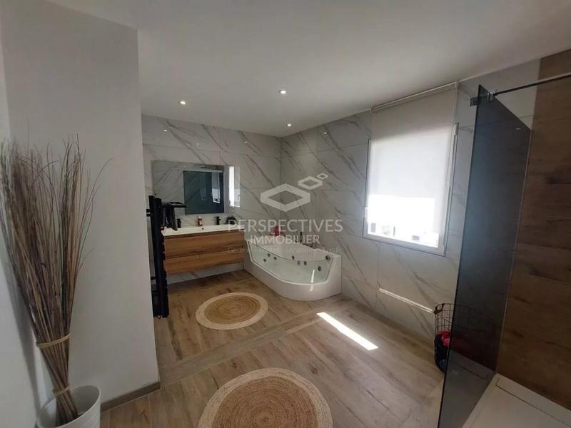 Villa - 157 m² - 5 pièces