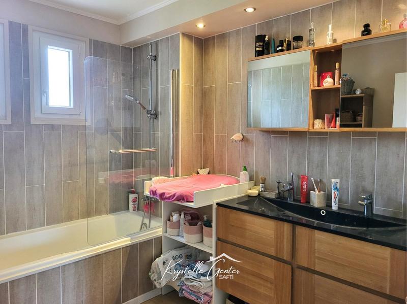 Maison - 155 m² - 5 pièces