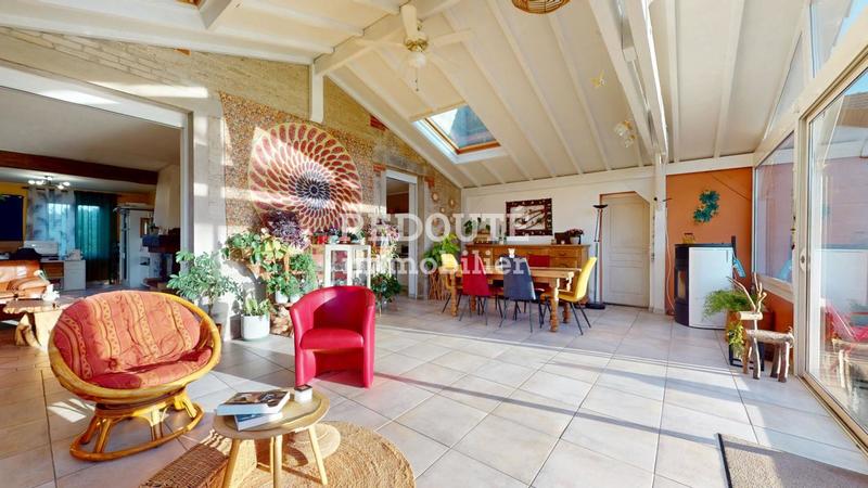 Maison de village - 211 m² - 8 pièces