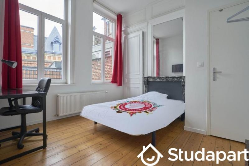 Chambre - 9 m² - 1 pièce