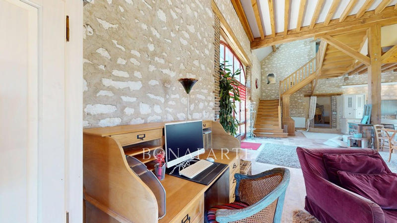 Maison - 280 m² - 7 pièces