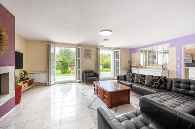 Maison - 199 m² - 7 pièces