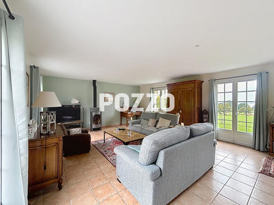 Maison - 141 m² - 4 pièces