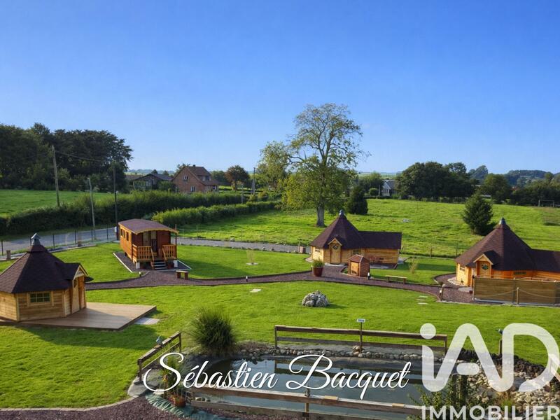 Maison - 370 m² - 14 pièces