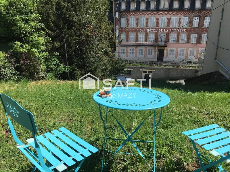 Maison - 320 m² - 14 pièces