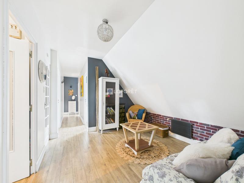 Maison - 150 m² - 9 pièces