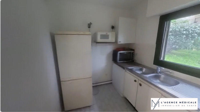 Bureau - 48 m² - 2 pièces