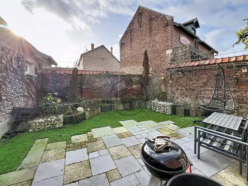 Maison - 102 m² - 5 pièces