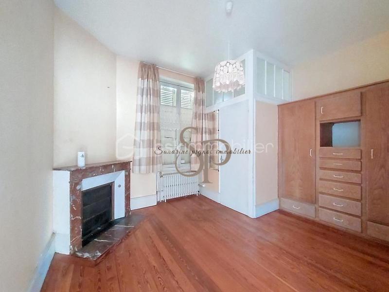 Maison en pierre - 190 m² - 8 pièces