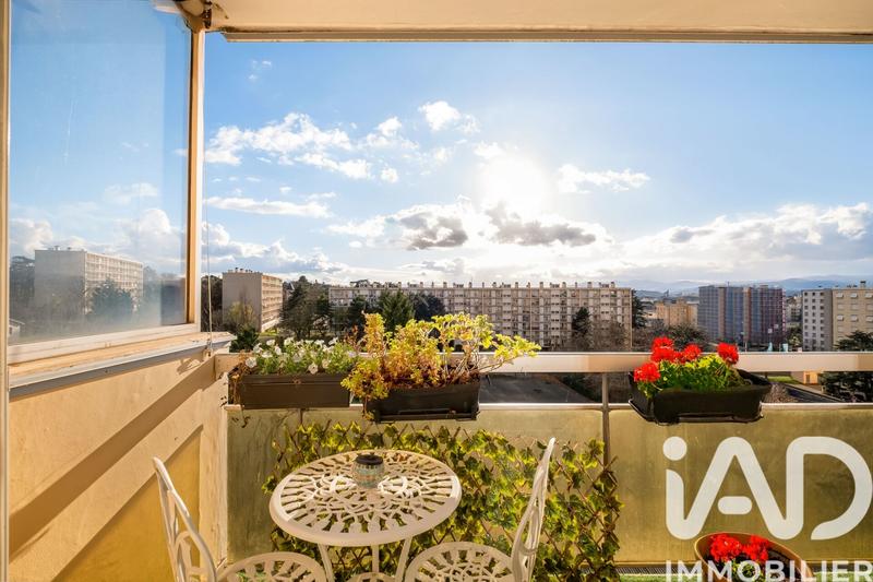 Appartement - 81 m² - 4 pièces