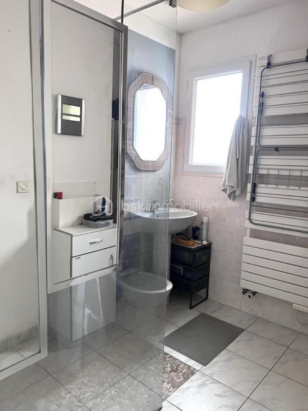 Villa - 90 m² - 5 pièces