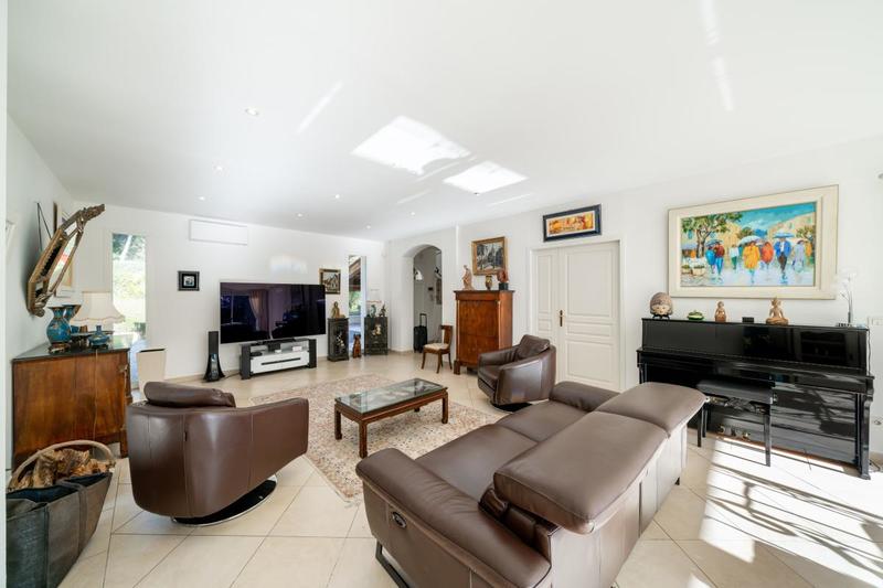 Villa - 190 m² - 4 pièces