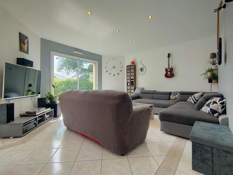 Maison - 216 m² - 10 pièces