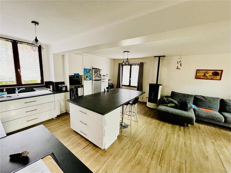 Maison - 113 m² - 6 pièces