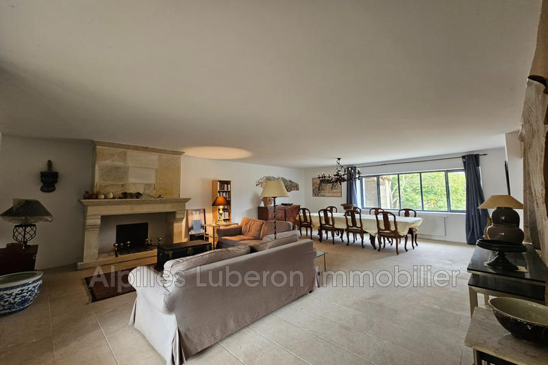 Mas - 200 m² - 6 pièces