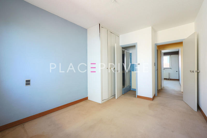 Appartement - 233 m² - 10 pièces