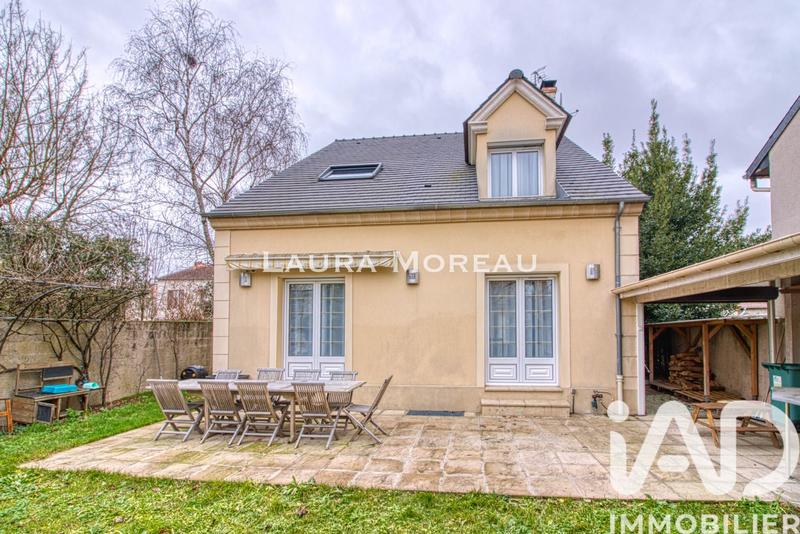 Maison - 163 m² - 8 pièces
