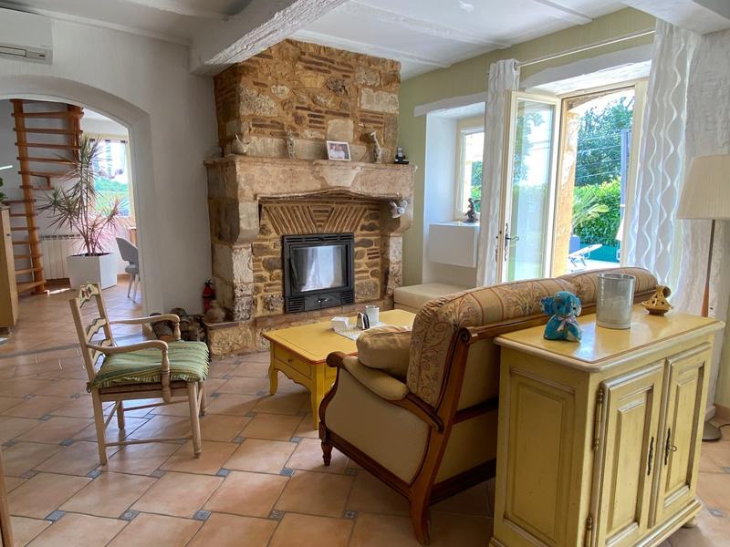 Maison traditionnelle - 150 m² - 7 pièces