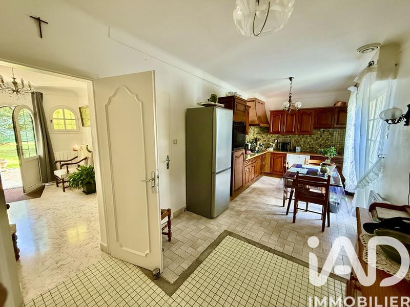 Maison de maîtres - 200 m² - 11 pièces