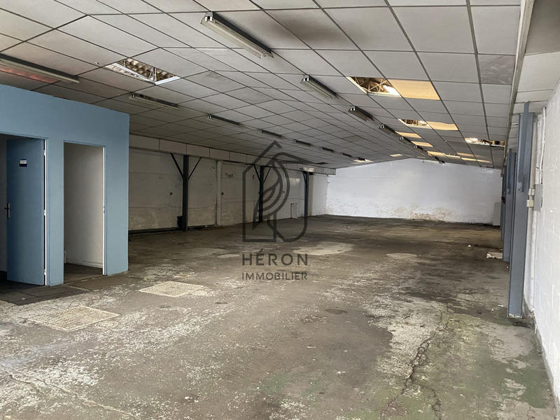Entrepôt - 285 m²