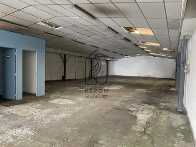 Entrepôt - 285 m²