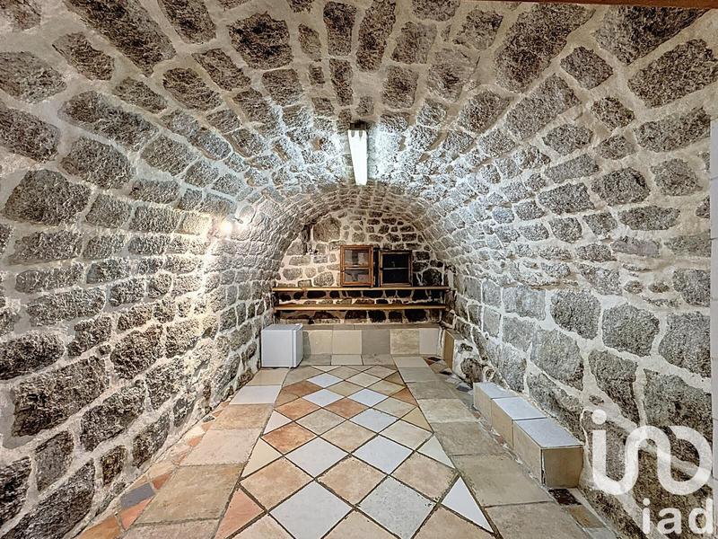 Maison de village - 210 m² - 5 pièces