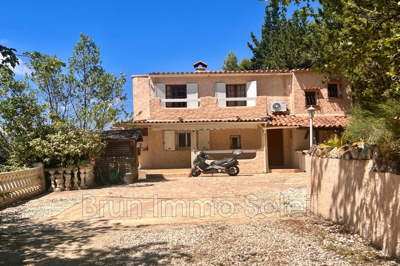 Maison - 180 m² - 6 pièces