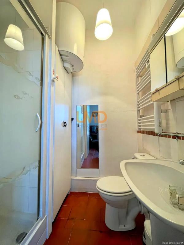 Demeure - 247 m² - 14 pièces