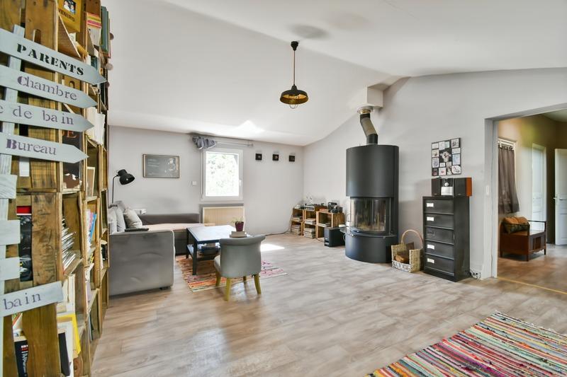Propriété - 330 m² - 13 pièces