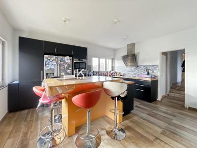 Maison - 175 m² - 5 pièces