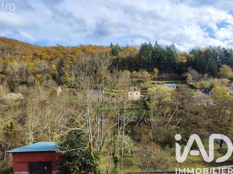 Maison - 180 m² - 5 pièces