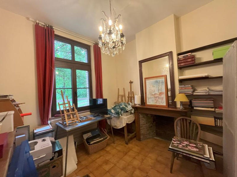 Maison - 284 m² - 9 pièces