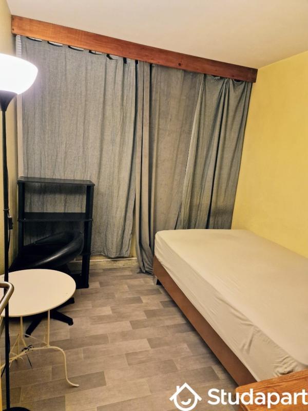 Chambre - 9 m² - 1 pièce