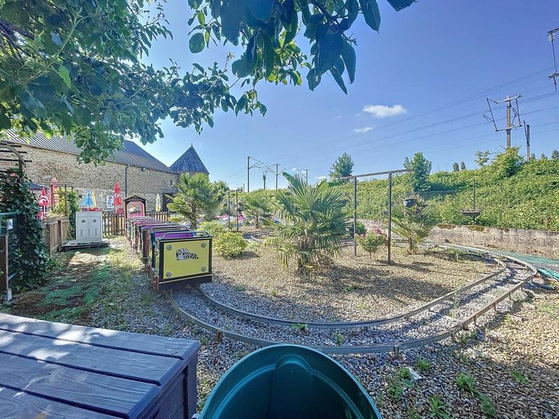 Local commercial - 790 m² - 9 pièces