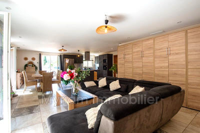 Maison - 131 m² - 6 pièces