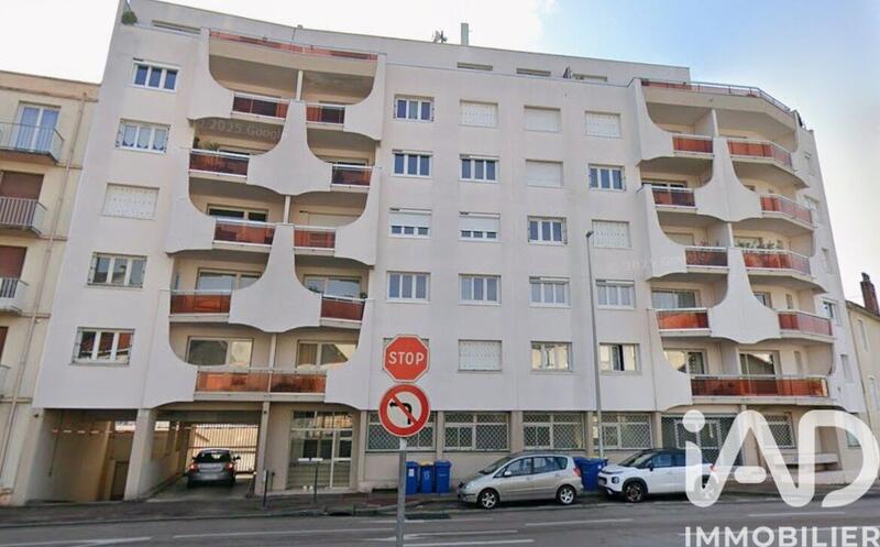 Local commercial - 299 m²
