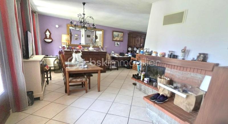 Maison traditionnelle - 140 m² - 6 pièces