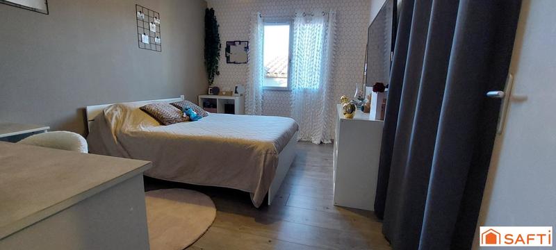 Propriété - 170 m² - 6 pièces