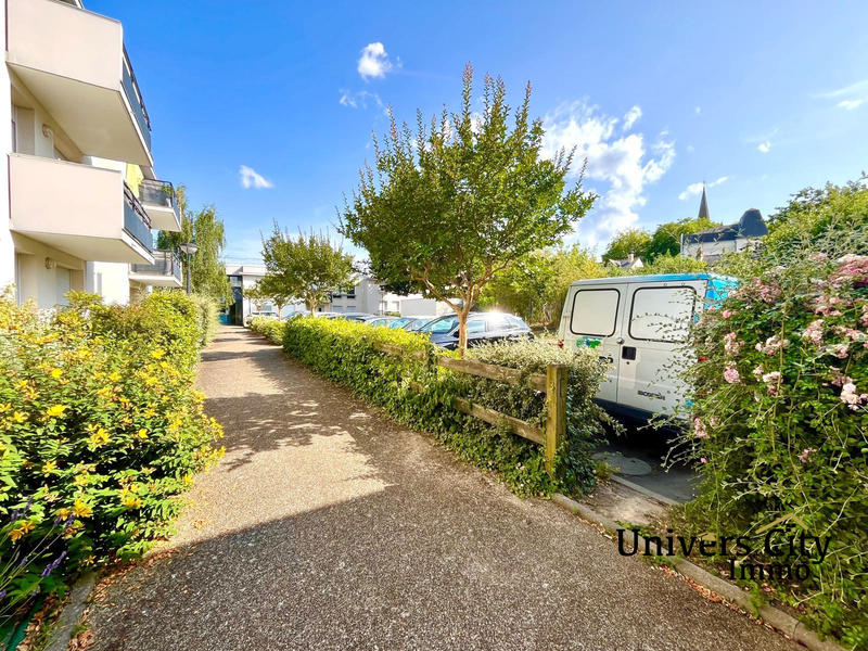 Appartement - 100 m² - 5 pièces