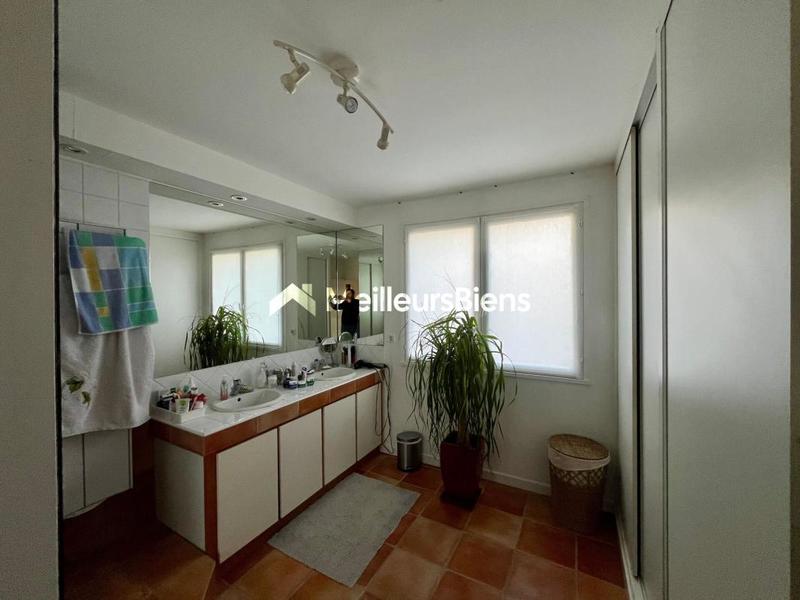 Villa - 175 m² - 8 pièces