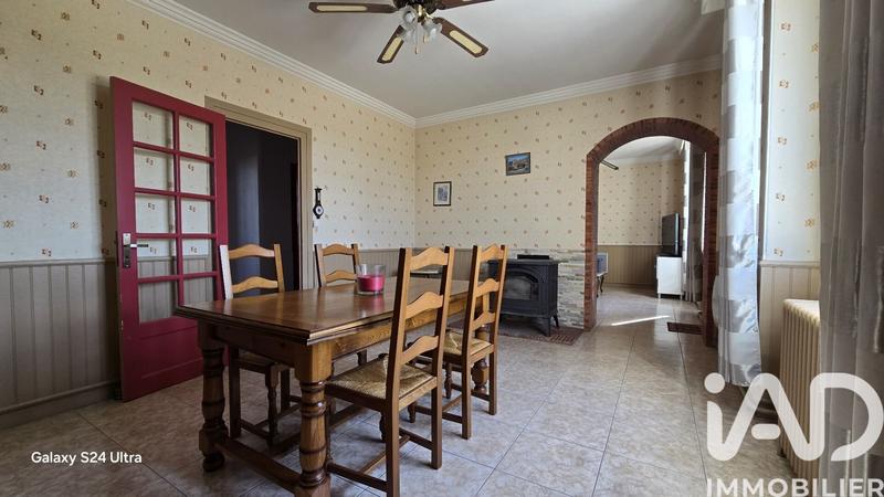 Maison - 295 m² - 10 pièces