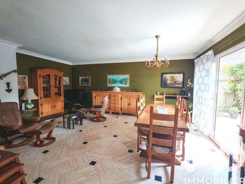 Maison - 206 m² - 7 pièces